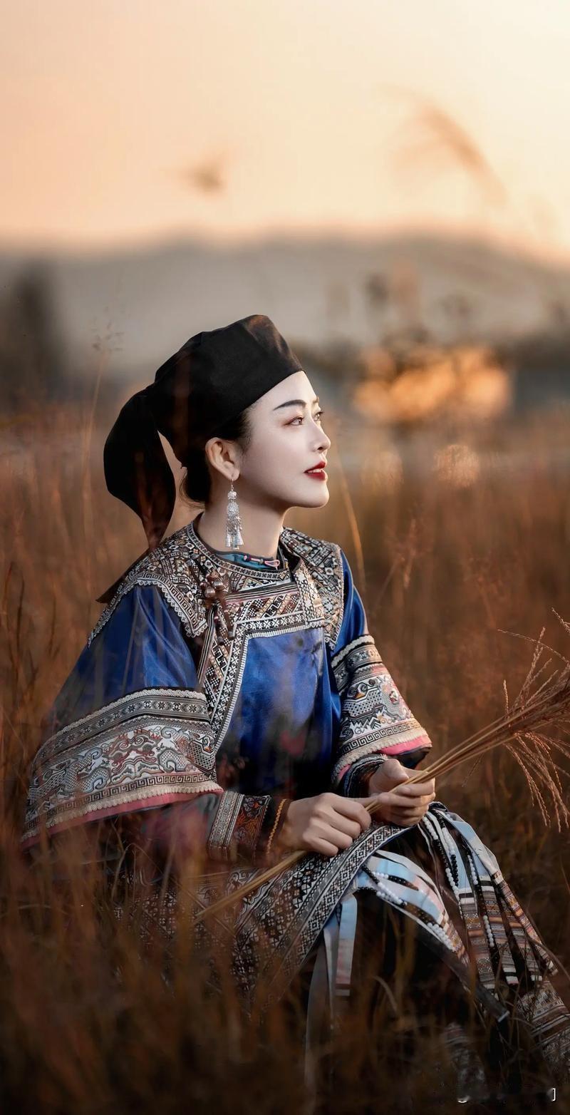 成吉思汗的崛起，客观上对金国的打击，中断了女真替换北方的进程，女真入主北方百年，