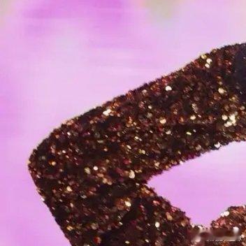 鞠婧祎解约案的核心不是1.39亿收入，而是她从未见过的第三份合同。丝芭传媒强调十