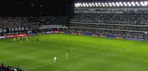 内马尔：看我来个反击（这单刀爆射，谁敢说我胖）