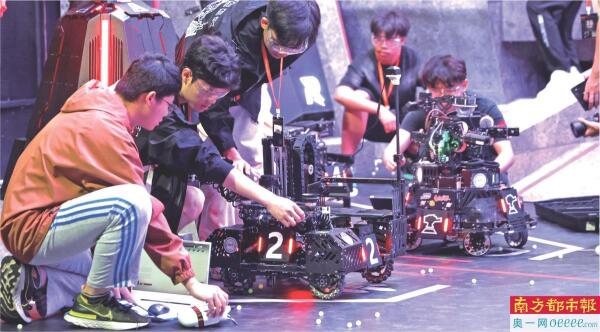 38种前沿专业上新 高校本科年度专业布点调整比例首破10%