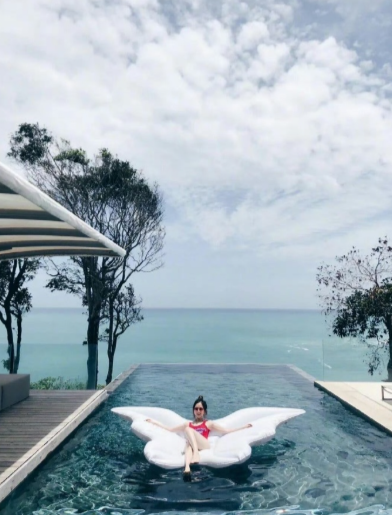 邓紫棋比基尼，身材真好啊​​​