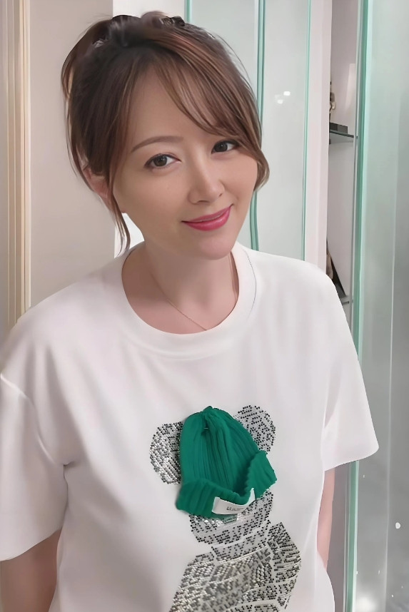 TVB女星姚乐怡的一段经历引发了大家对职场性骚扰界限的讨论。近日她接受采访透露