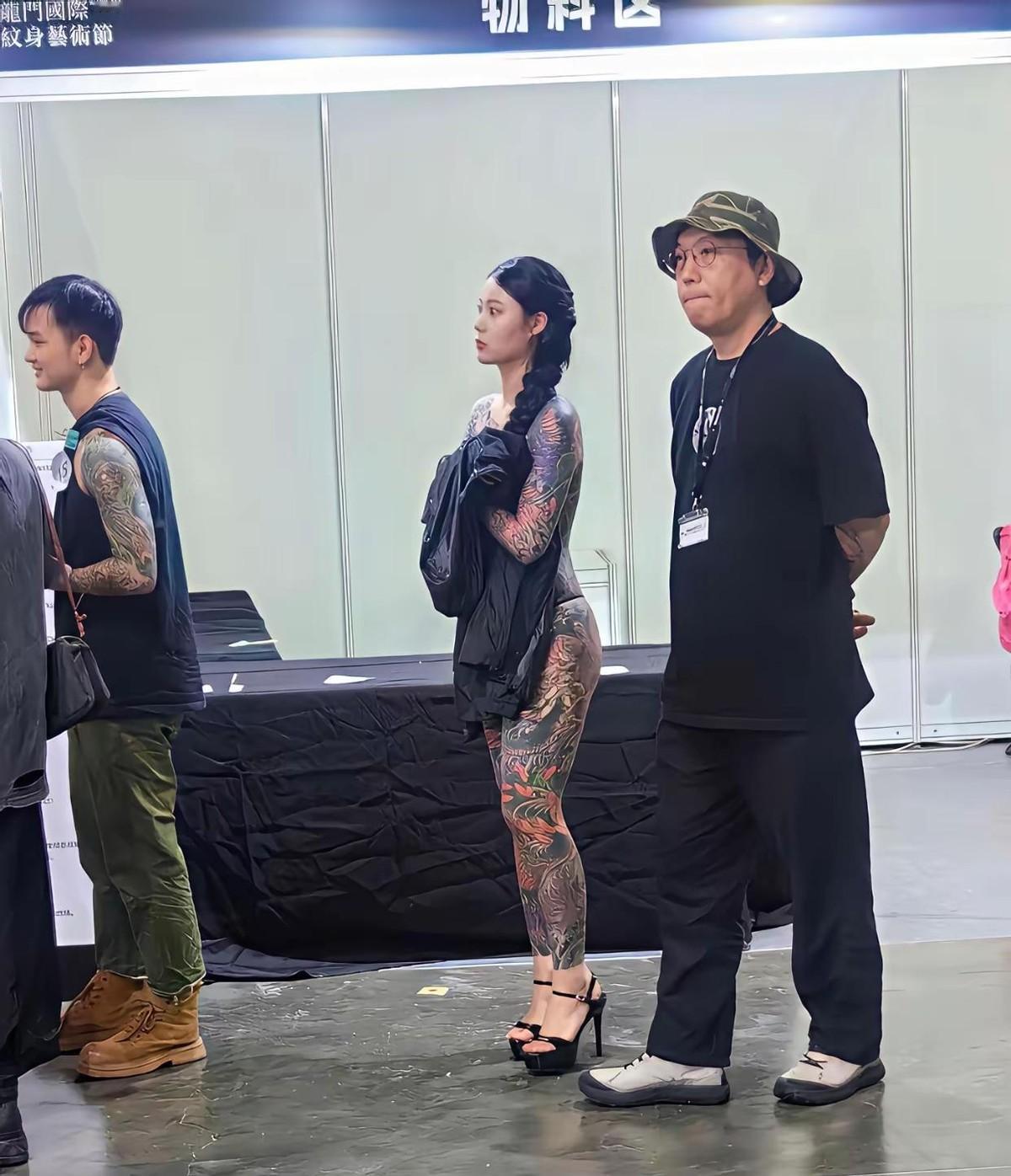 一件黑色夹克被炒到一万五，原价才三千八，关键还买不到。设计师品牌NOIRLA