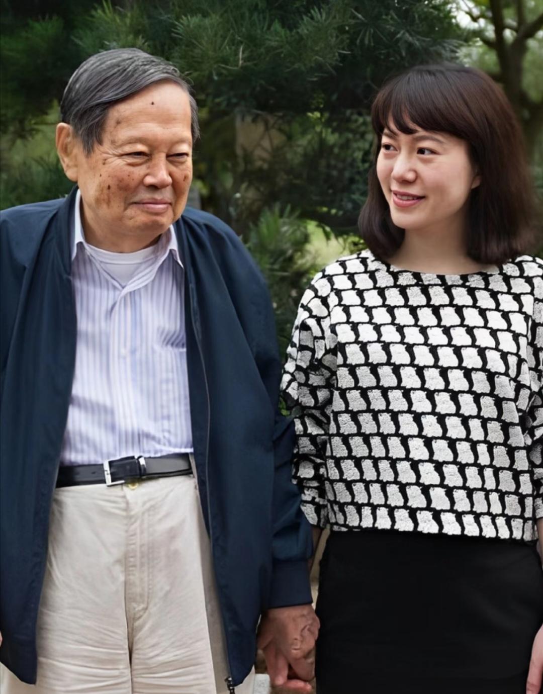 我妈说翁帆大概率今后不会再嫁了但不论今后如何我想说她这一辈子都值了在