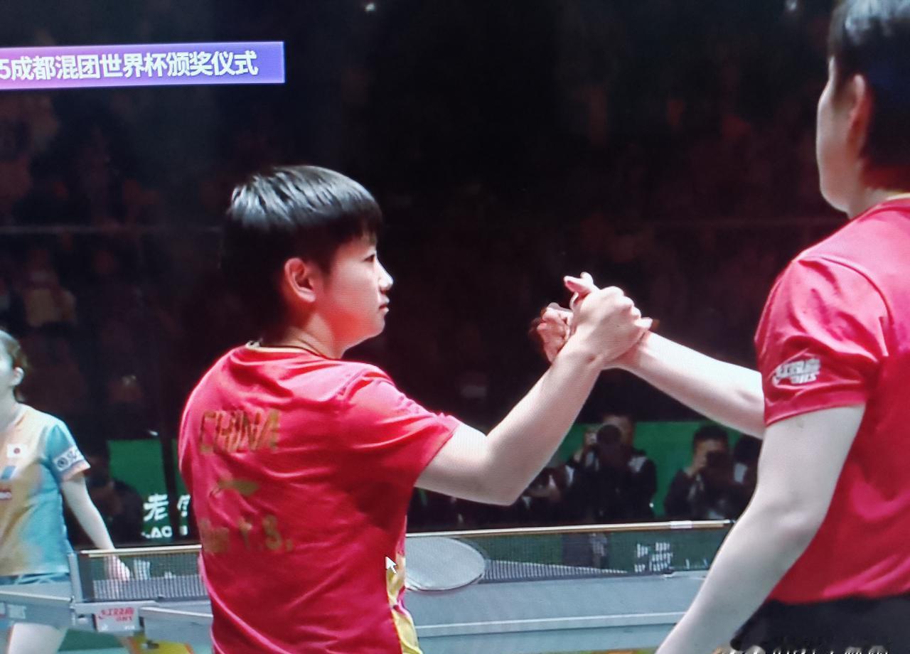 国际乒联偷偷改了规则，就为了绑死莎头。新规明确：奥运混双组合，周期内必须稳定配