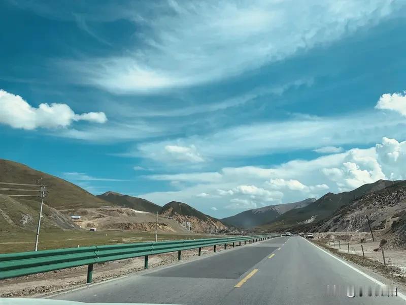 我老婆一个很好的闺蜜，今天她的闺蜜因为向她索要以前借的几万块钱，两人闹翻了。所以