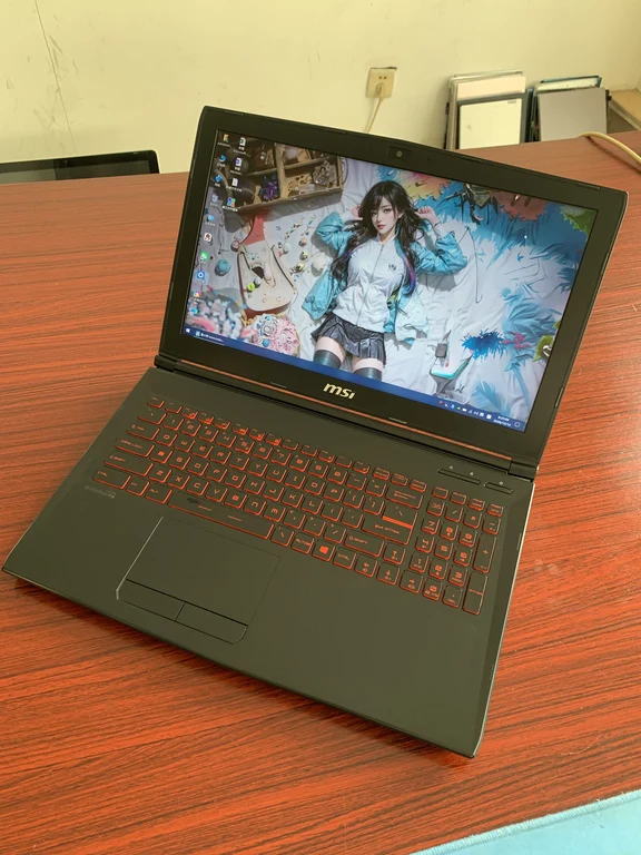 1200出台I7处理器15寸微星游戏笔记本电脑