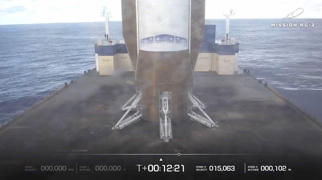 新格伦火箭芯一级并联7台BE-4液氧甲烷富氧补燃循环发动机，该发动机单台海平面推