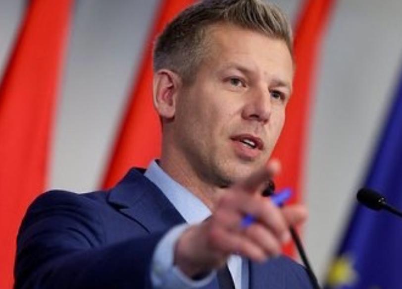 太解气了！匈牙利当选总理彼得·马扎尔直接放话，只要以色列总理内塔尼亚胡敢踏入布达