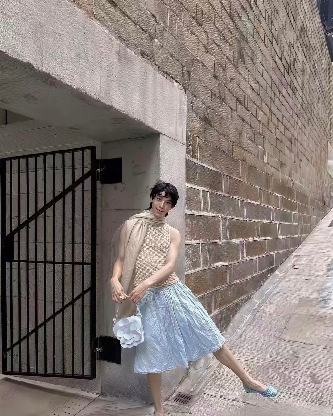 伊能静的儿子，这是走了向佐的赛道​​​