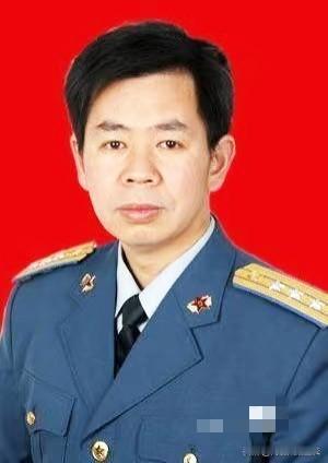 听戴旭这番话说，既痛快又扎心。咱们老祖宗讲究“先礼后兵”，可对面坐着的是一群