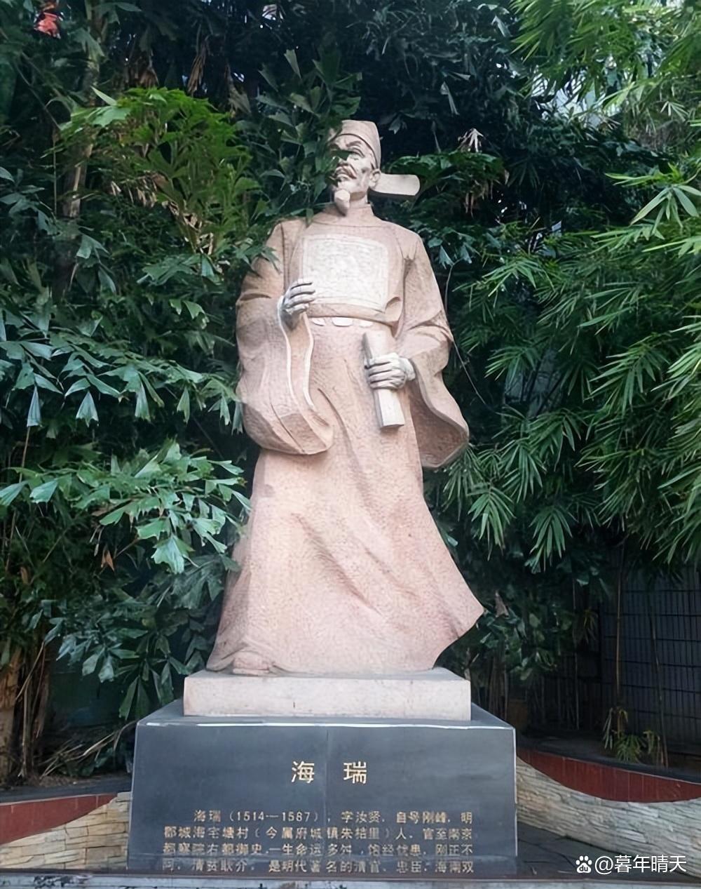 海瑞的经济学：一个完美道德家，怎么把明朝最富的地方管成了萧条区1569年夏，