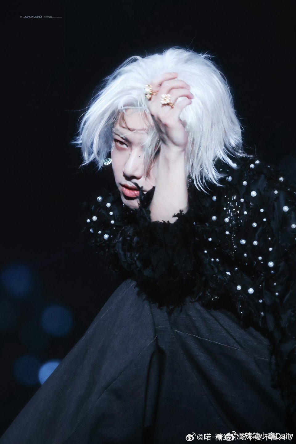 华晨宇不愧是乐坛顶流，妥妥的世界级巨星，六专销售额2025全球top1，单轮巡演