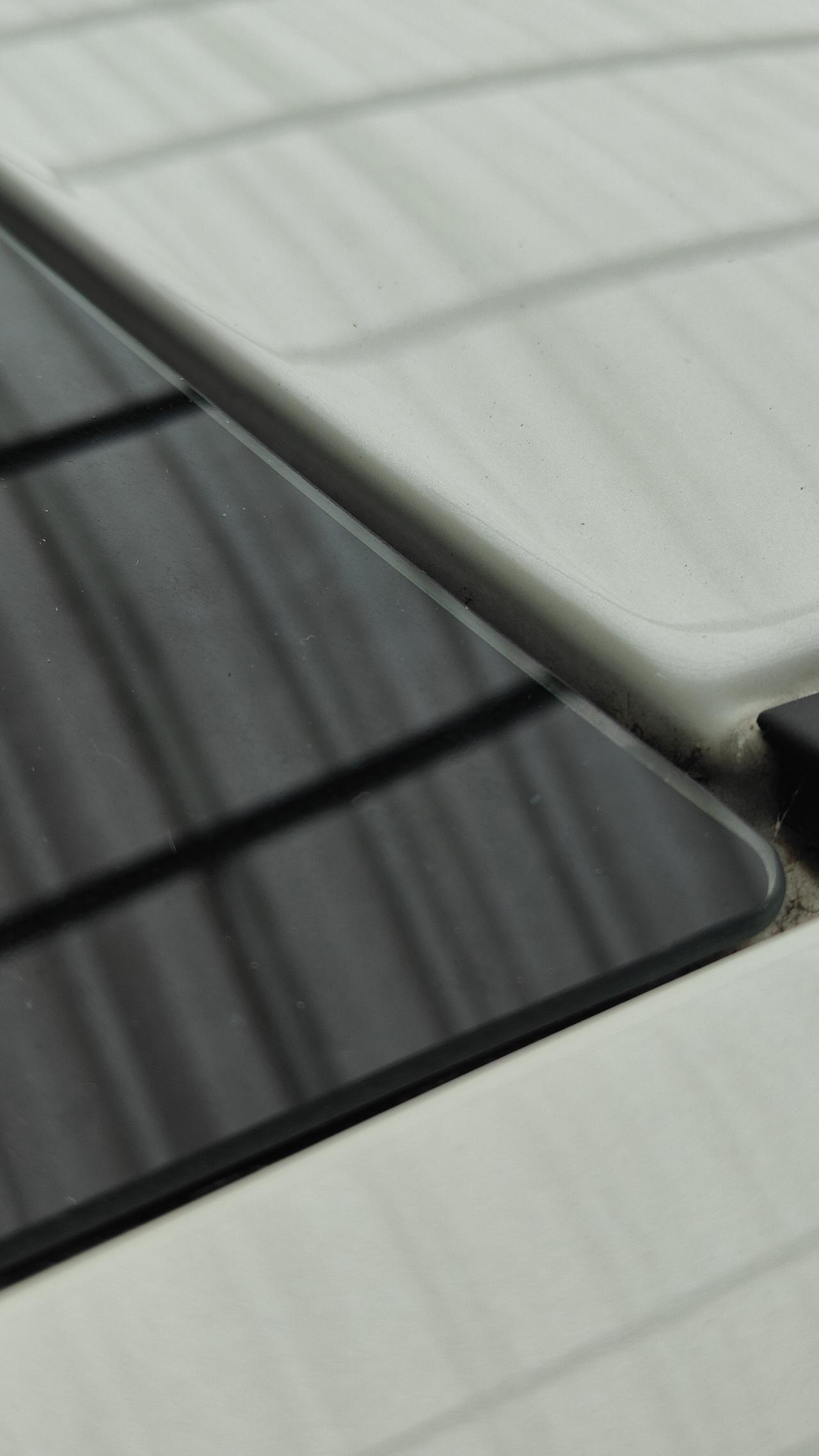 轩逸经典车顶铁皮也不薄啊都有这么厚呢