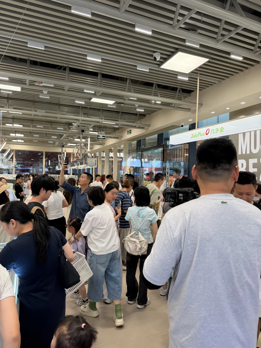 贵阳只要一开新店就跟不要钱一样🥹