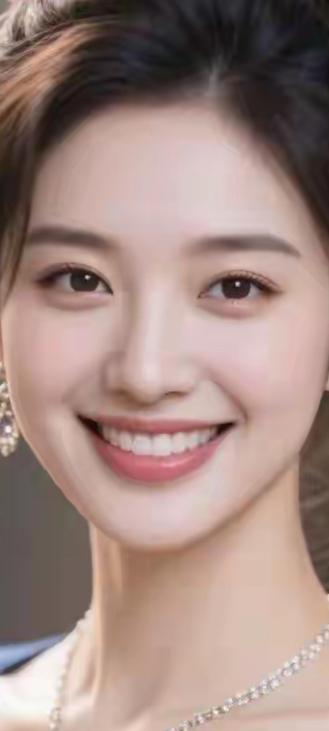 微笑的魅力，闪耀的珠宝，优雅的气质，完美呈现！🌟✨