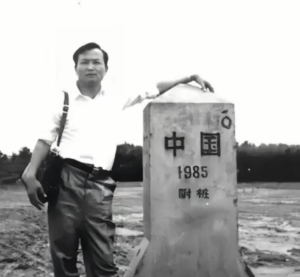 [点赞]1993年，山东一退休教师去云南疗养，却无意间发现年仅13岁侄子吸毒，