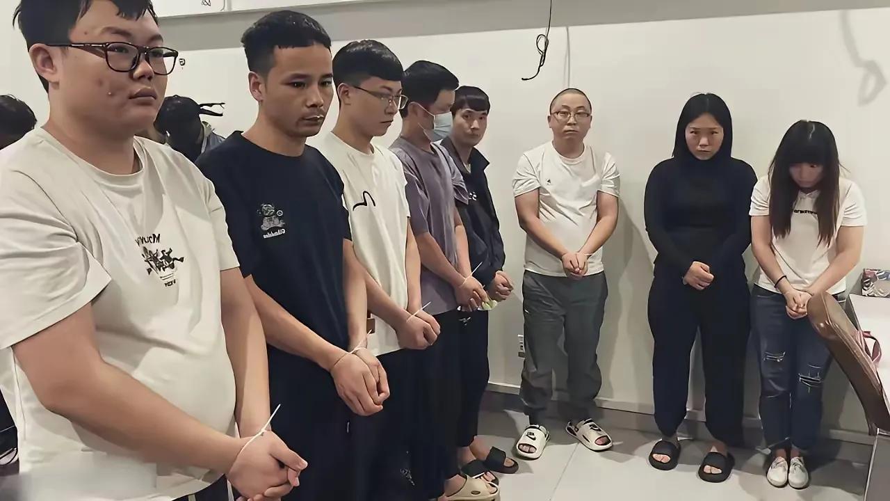 看到境外电诈人员被当地警方抓获的消息，真的大快人心！这些人早就没了人性，眼里只有