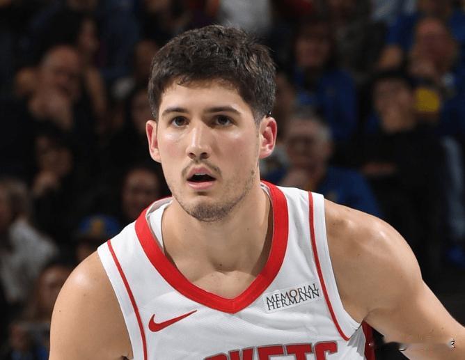 即使缺席多名主力，火箭依然很强，只因为他们将以下三点做到了极致，难以想象完整体的