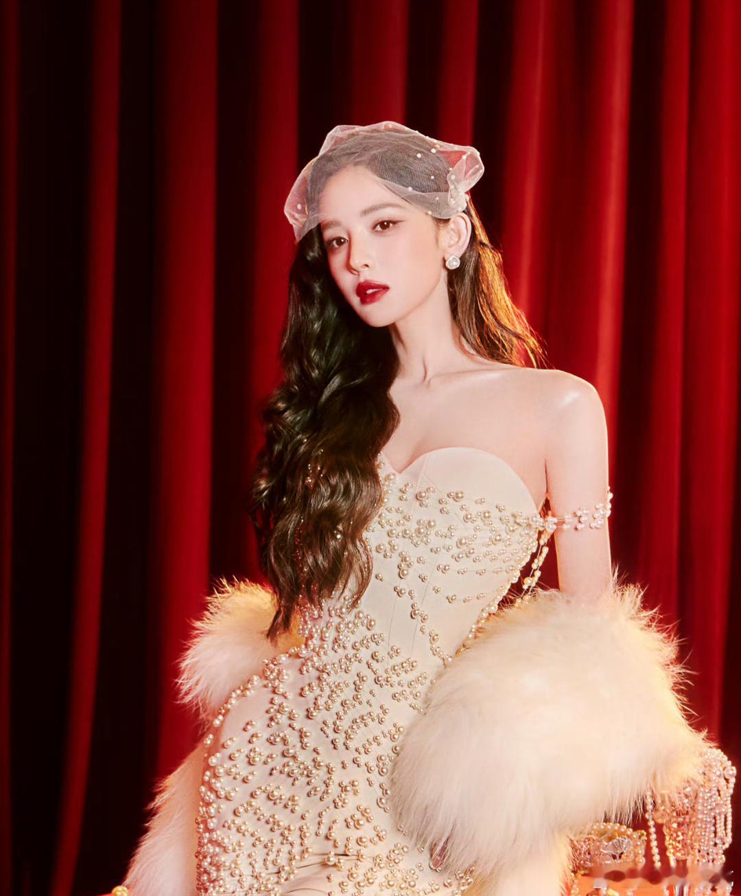 白鹿的角色娜扎也可以演吗​​​