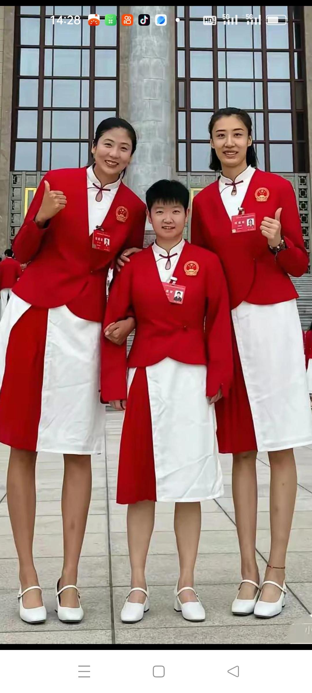 莎莎退赛是战略退赛！既然有了腿伤，即使全力以赴拿下蒯曼也是俩败俱伤！留得青山在才