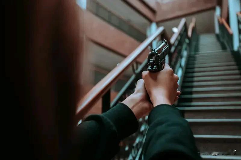 百万网红罗大美遇害案二审开庭百万网红罗大美遇害案二审开庭12月5日8时30分