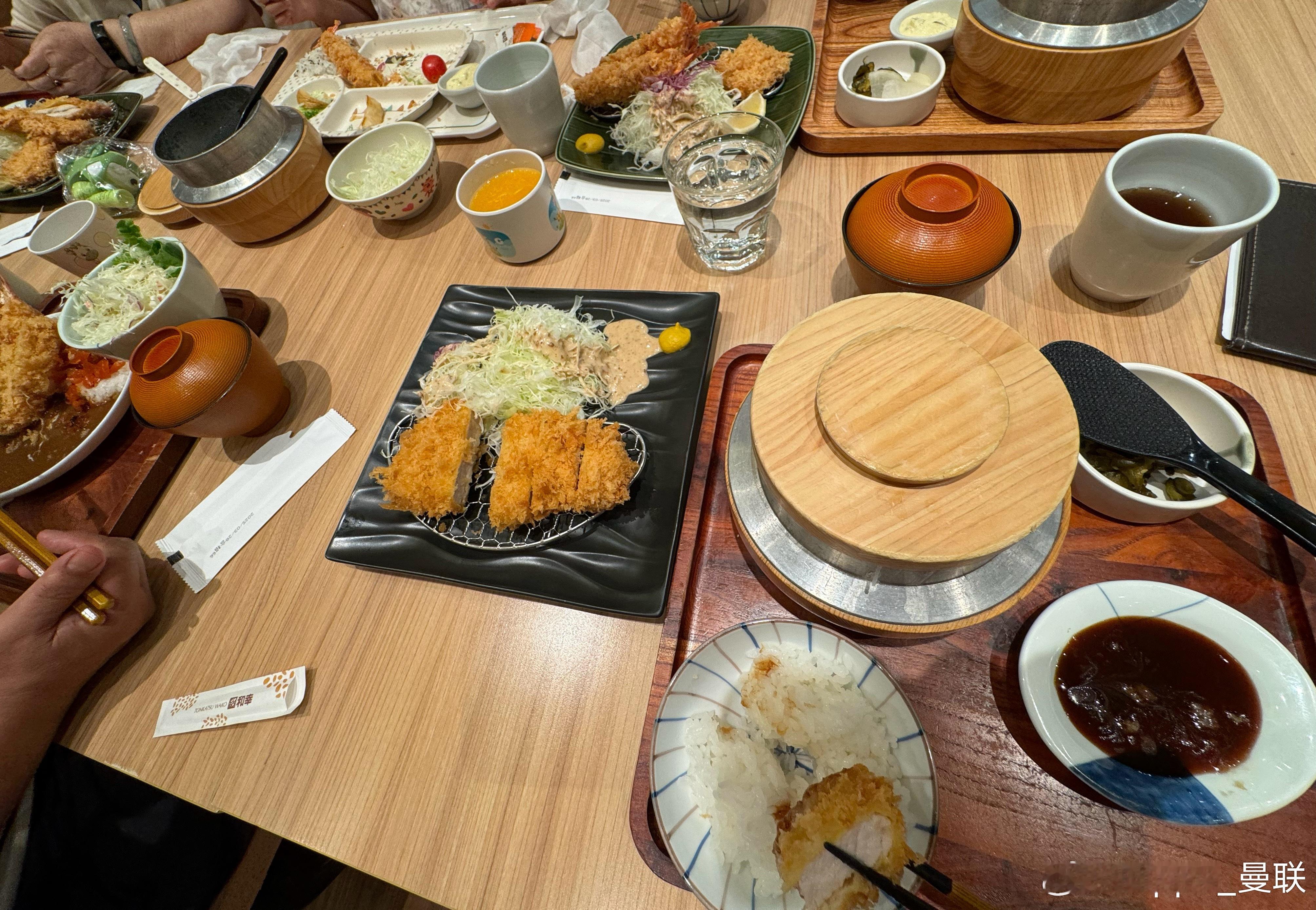 无法被超越的猪排饭。​​​