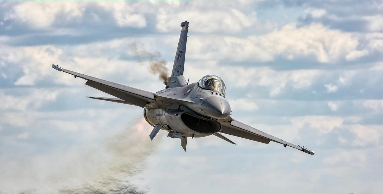 F-16战斗机被击落，有些人坐不住了。今天看到关于F-16被击落的消息，网上