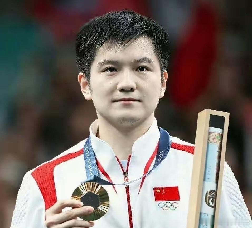 樊振东获上海市体育事业重大贡献奖樊振东获得“上海体育事业重大贡献奖“。樊振东来上