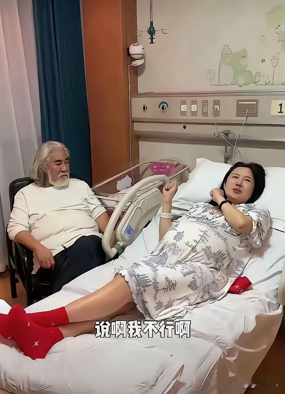 张导家又将迎来一个新生儿这对夫妻是真能生啊一个接一个的，有钱就是任性