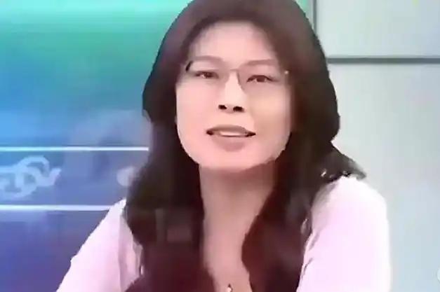 郑丽文这回是真的被盯上了！刚从大陆返回的她，被推上了风口浪尖。岛内媒体人谢寒