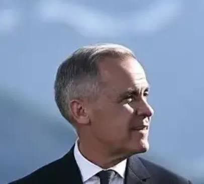 中国还是给了加拿大一个机会，在去美国会谈前，先去了一趟加拿大，与加拿大全球事务部