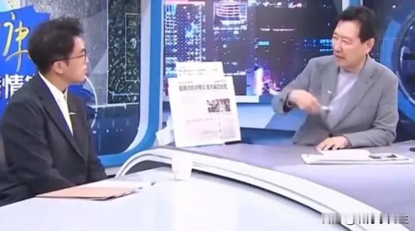 赵少康今天邀请沈伯洋上节目时对沈伯洋非常客气，问沈伯洋问题的时候问的都非常委婉。