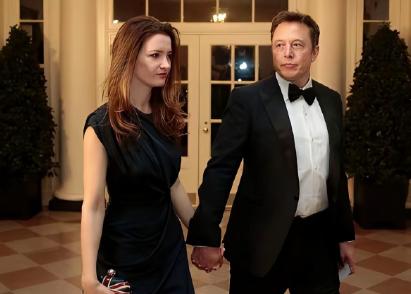 多子多福？马斯克的几任妻子都长得十分漂亮，他一直提倡多生孩子。现在全球发达国家