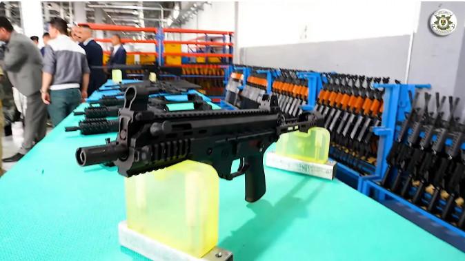 伊拉克军工厂生产中国轻武器，ls7冲锋枪手枪cq-a步枪
