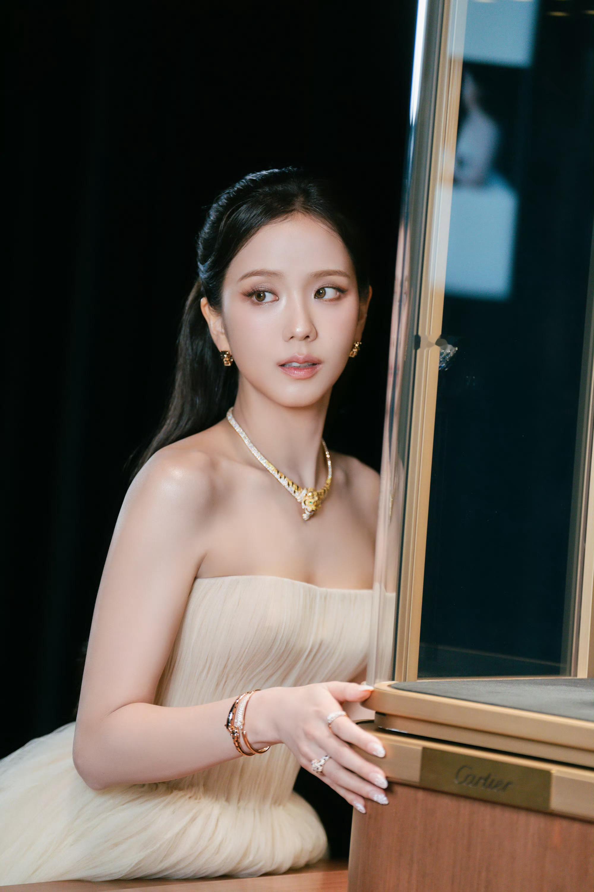Jisoo更新