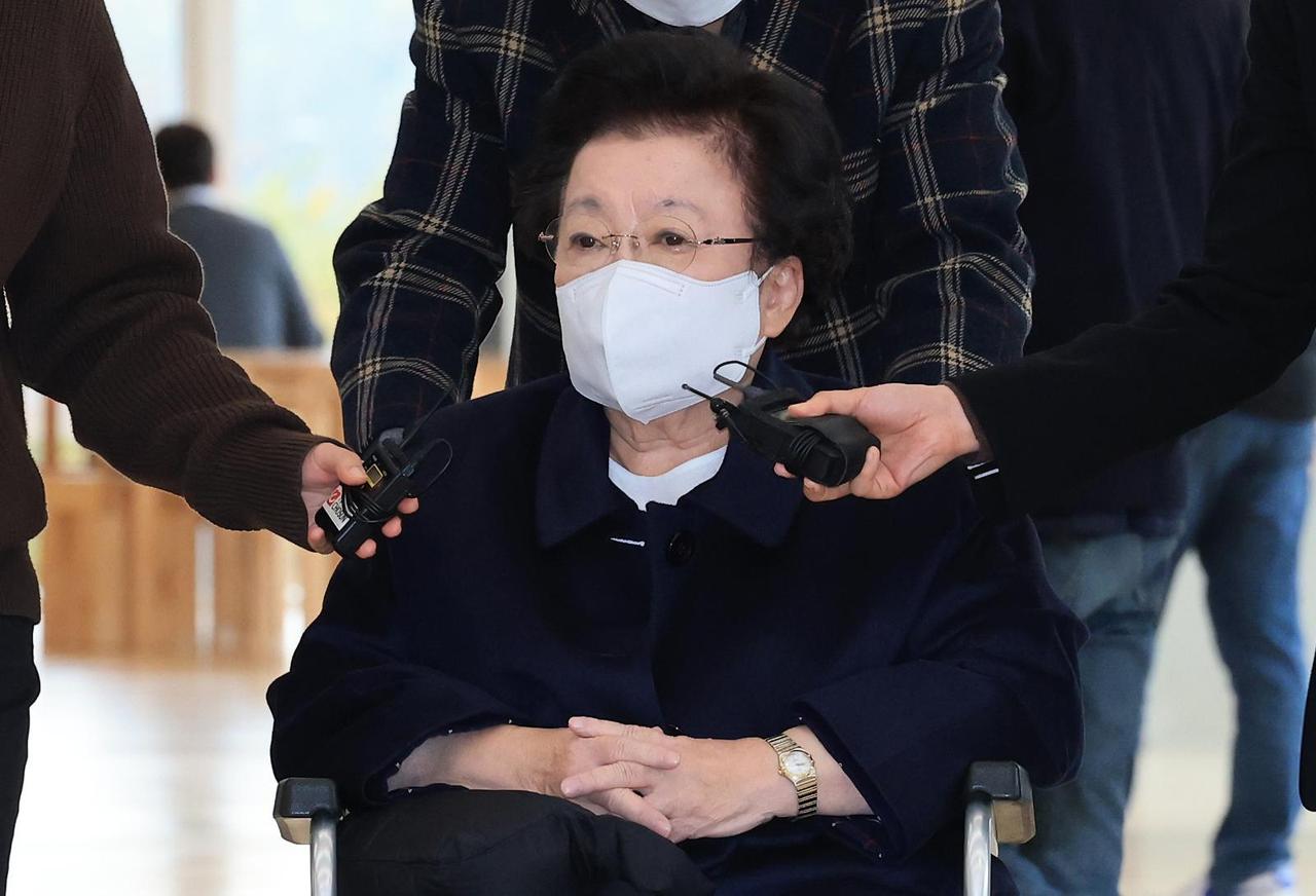 韩国媒体消息，李培龙因涉嫌通过向金建希赠送金乌龟（市值约190万韩元）谋取人