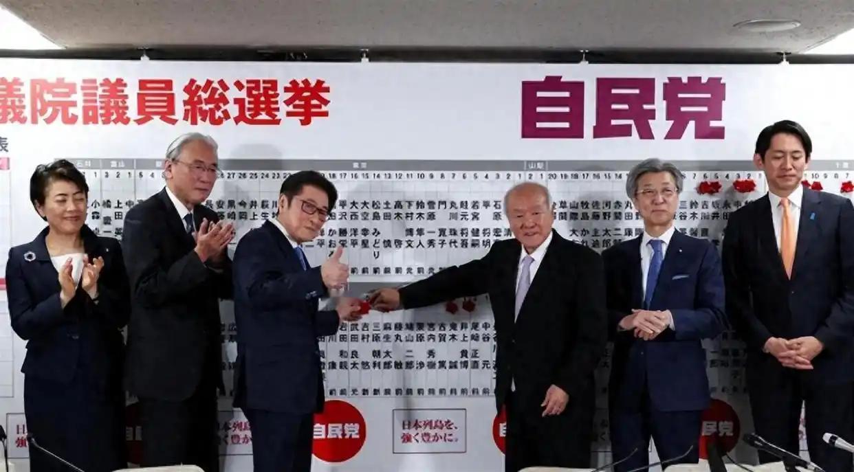 日本选举结果出来后才知道，原来我们都被“欺骗”了！2月8日，日本众议院选举结果