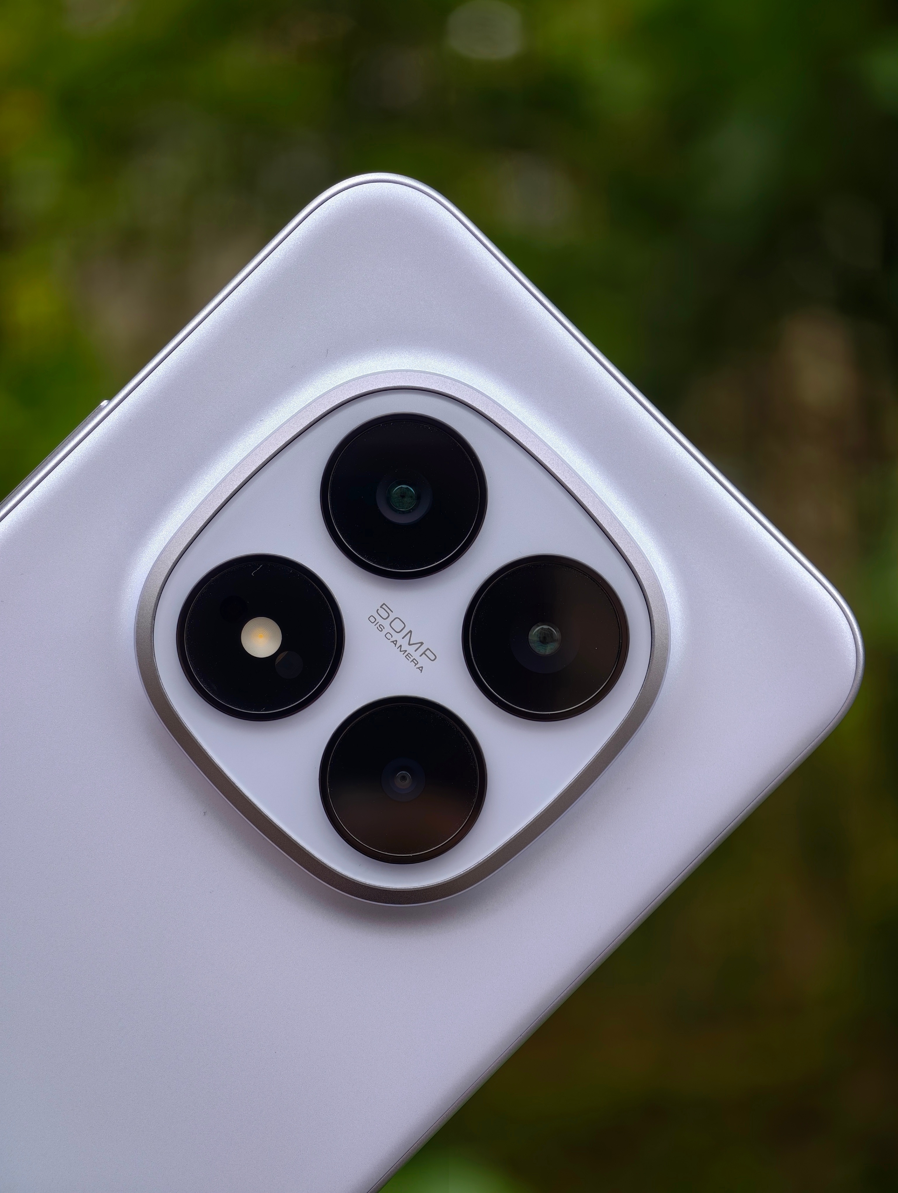 来一组RedmiNote15Pro+的随手拍，这一代小金刚质感进化很大，D