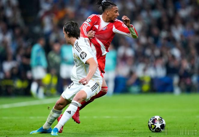 本赛季欧冠1/4决赛，皇家马德里和拜仁慕尼黑的相遇令全欧洲甚至全世界瞩目，两家顶