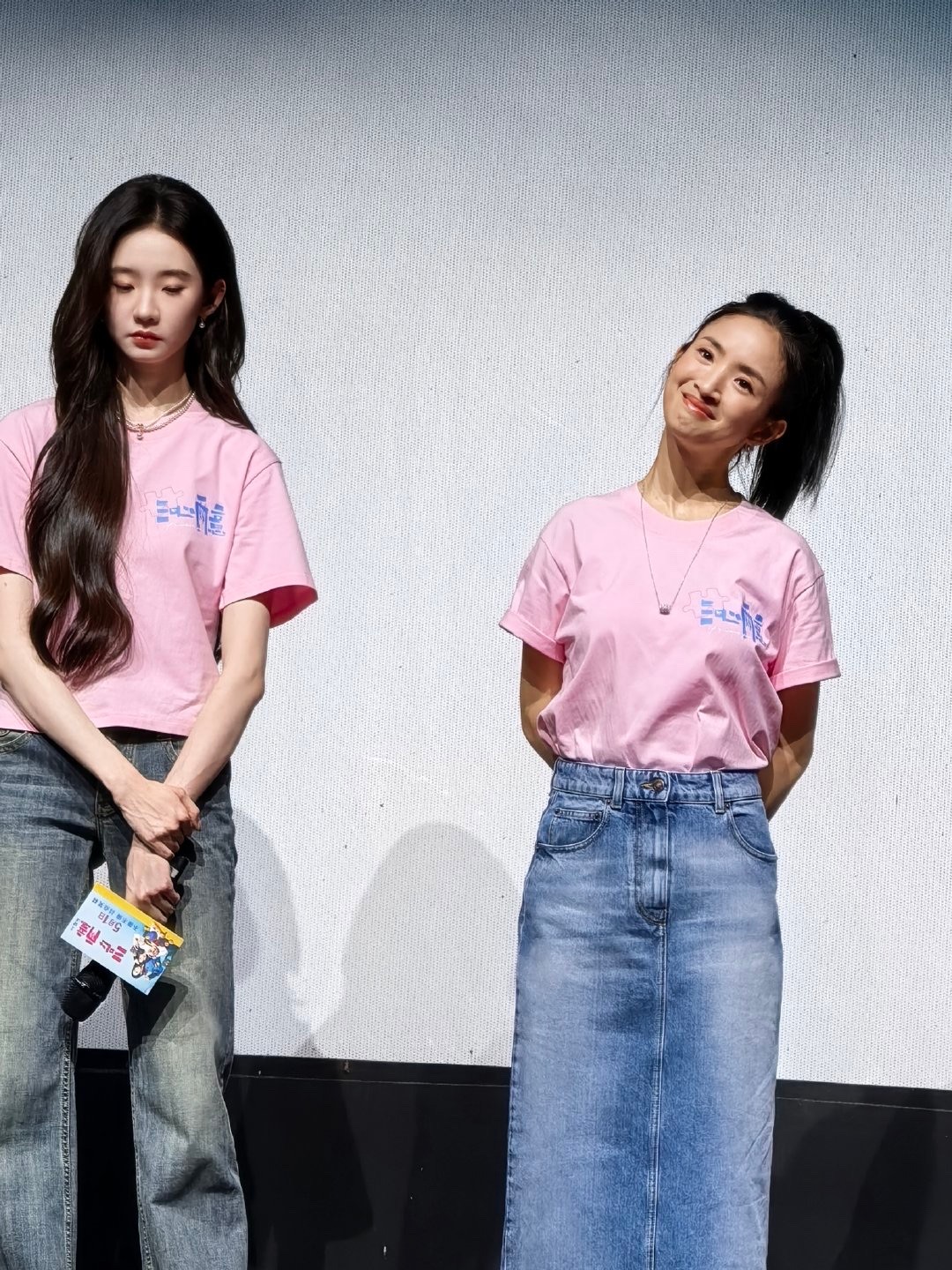 张艺凡公主抱林依晨张艺凡林依晨复刻公主抱张艺凡现场公主抱林依晨，女友力直接拉满，