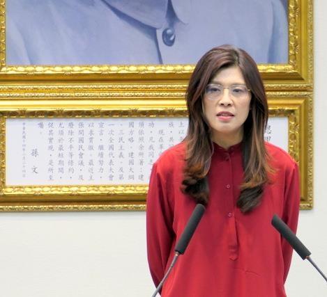 赖清德窜访斯威士兰受阻后，尹乃菁和郑丽文先后发声，郑丽文的发言比尹乃菁的发言让人