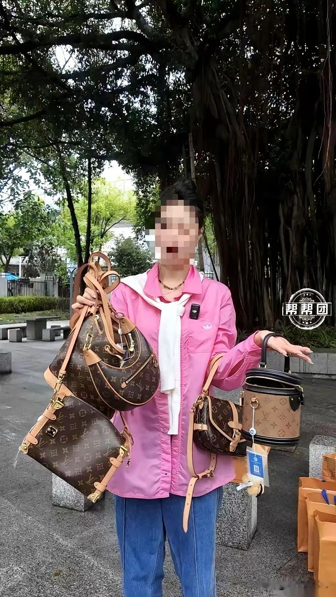 福州徐女士这事，简直是把“专柜正品”四个字，按在地上摩擦。她一年里，前后在两家