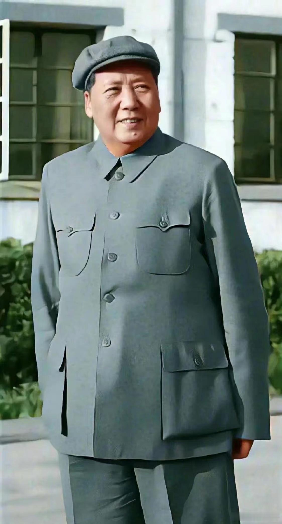 坚持毛泽东思想才能战无不胜毛泽东思想是最全人类最先进的思想，中国出了个毛泽东，是