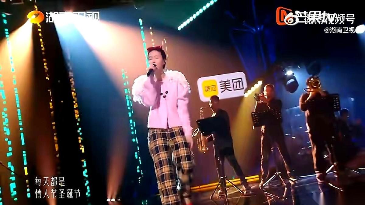《歌手2026》这期月赛，张碧晨被淘汰，看得人一口气堵在胸口。一首歌，前奏刚把