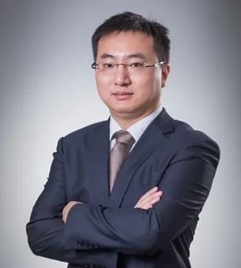 死磕白酒拖累净值, 易方达萧楠的操盘失灵了吗?