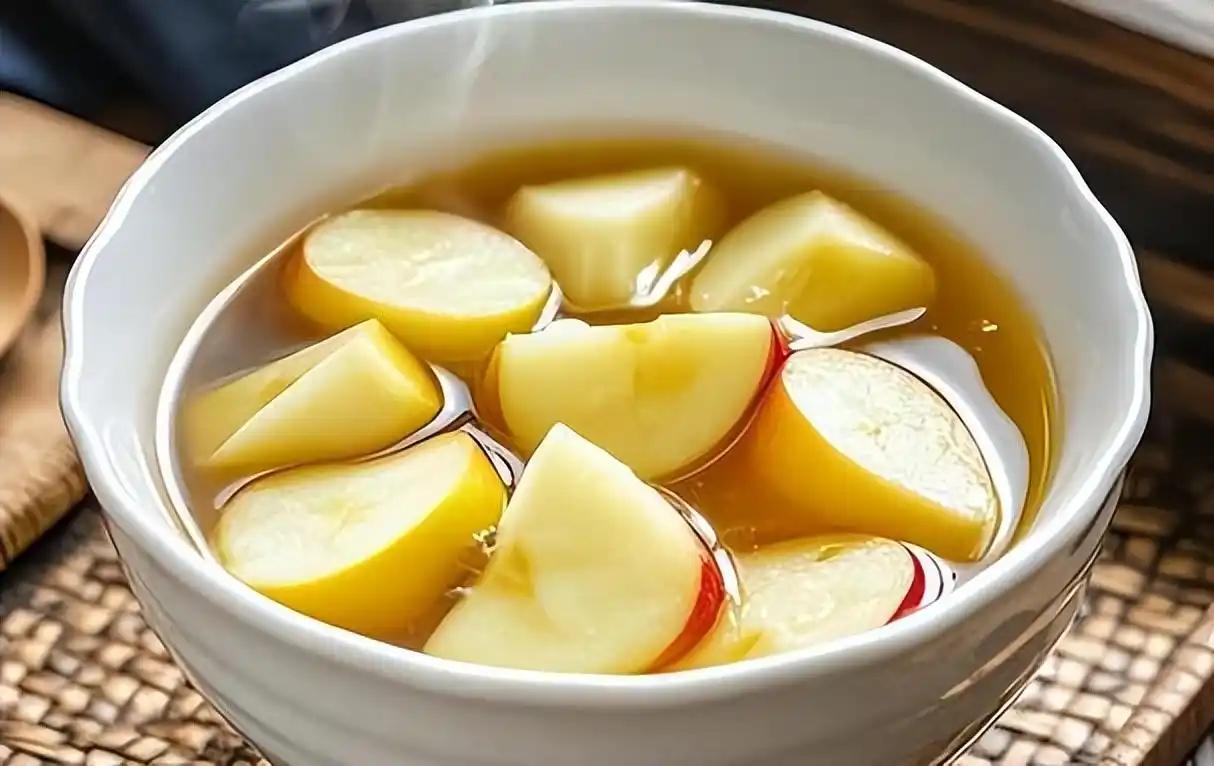 每天坚持不断吃“蒸苹果”,用不了多长时间,身体会发生很多变化 一个每天都在吃