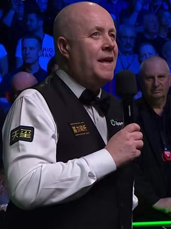 希金斯颁奖的发言，让他在中国一下圈粉无数！巫师说：我的娃很幸运能看到赵心童这样的