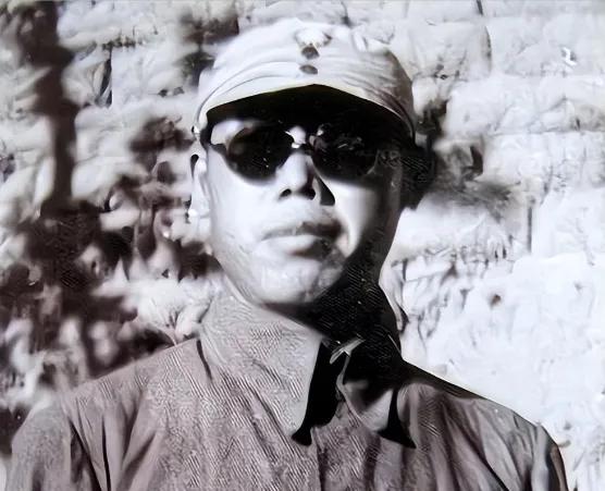 1947年，华野参谋长与副司令吵翻天，双方互不相让。一怒之下越级上报，从此司令部