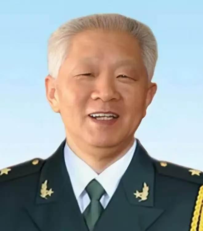 1981年华国锋退下来后，组织找来他的秘书曹万贵，桌上摊着好几份调令说：小曹，你